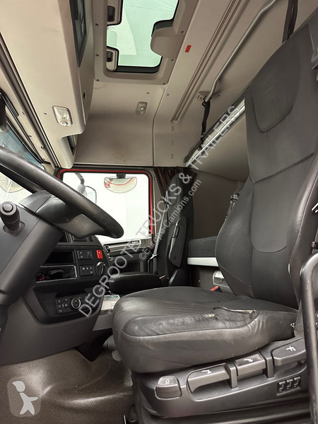 جرار DAF 450 Space Cab