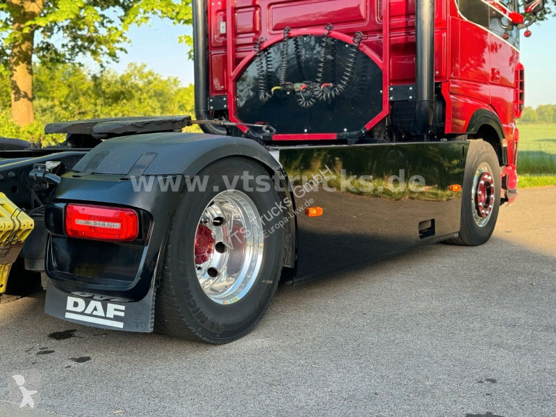جرار DAF Flat Cab Voll/Luft 530 PS Leder Alu