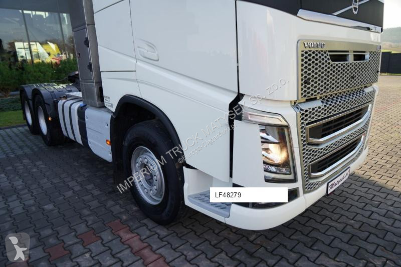 Влекач Volvo