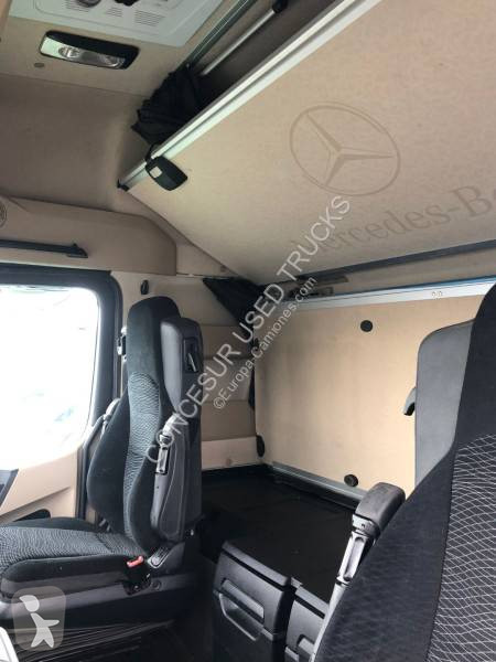 جرار Mercedes