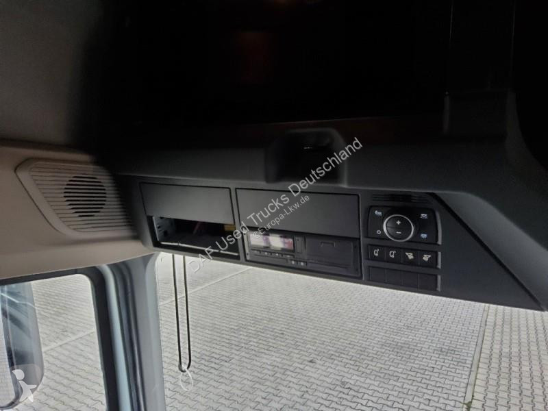جرار DAF XG  FT 4X2