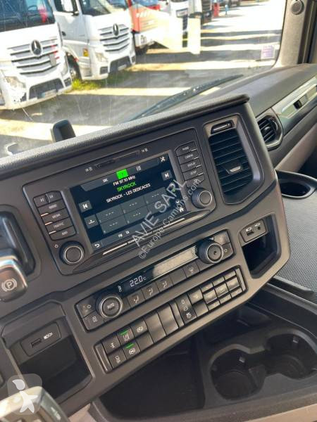 جرار Scania