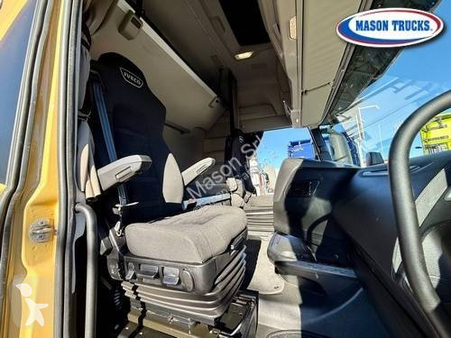 Traktor Iveco