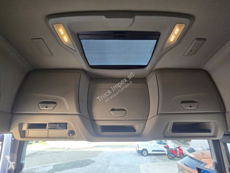 جرار Iveco
