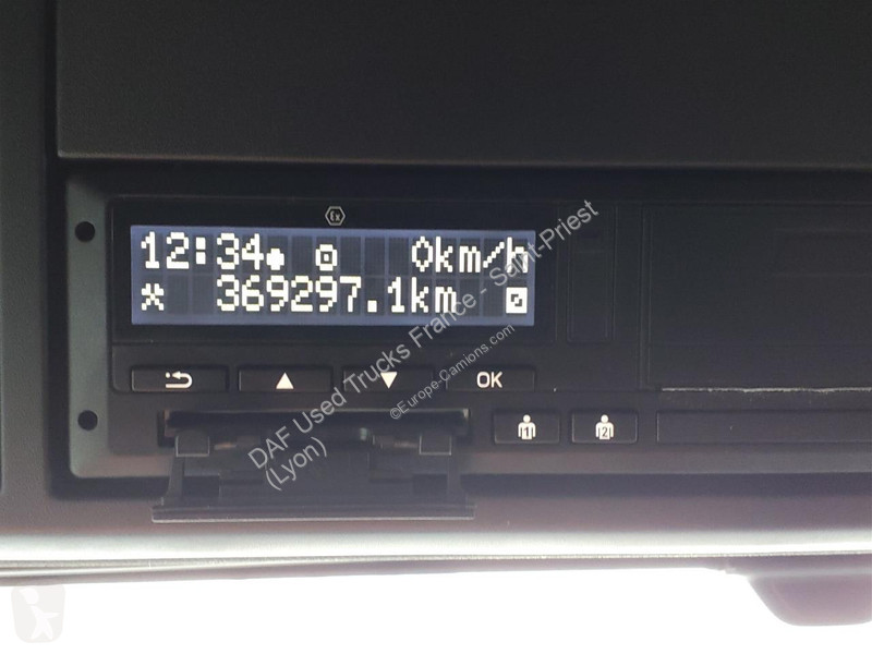 جرار DAF 530 FT 4X2
