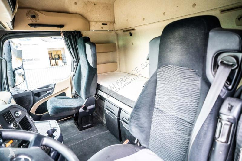 جرار Mercedes ACTROS 1848 +VOITH