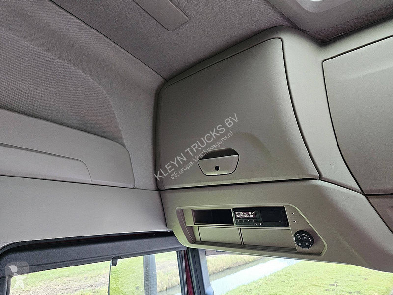 جرار Iveco AS440S48