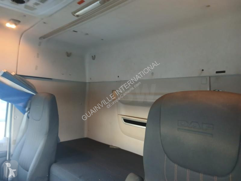 جرار DAF 530