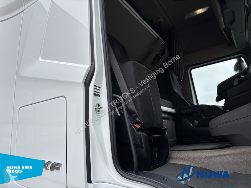 Trekker DAF XF  4x2 X-Low + ACC