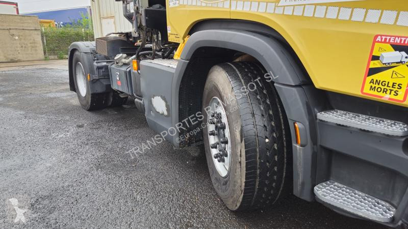 جرار Scania 410 XT