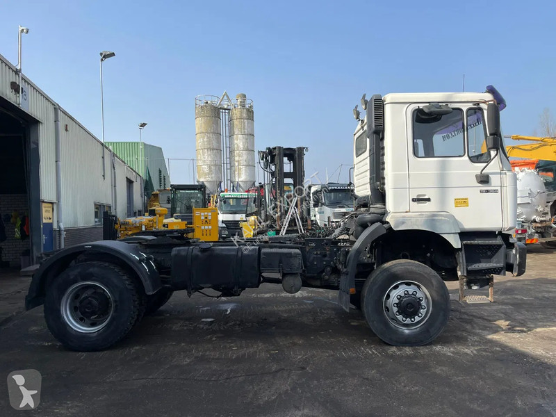 جرار MAN 4x4 Heavy Duty Tractor Full Steel...