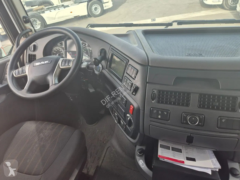 جرار DAF 530 FT SPACE CAB ZF INTARDER