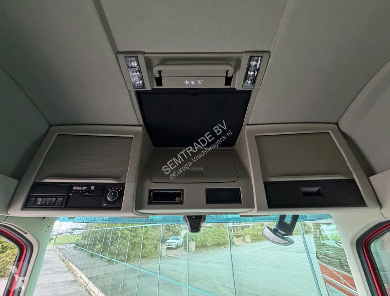 جرار Volvo 13420 FULL AIR 2X TANKS...