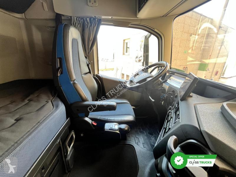 جرار Volvo FH 460 Globetrotter XL Retarder i-Save