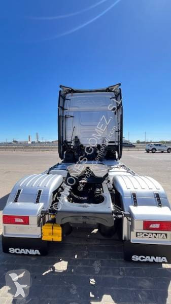 جرار Scania