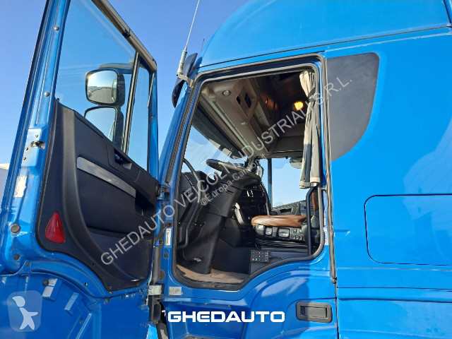 Tahač Iveco TRATTORE STRADALE IVECO STRALIS 460