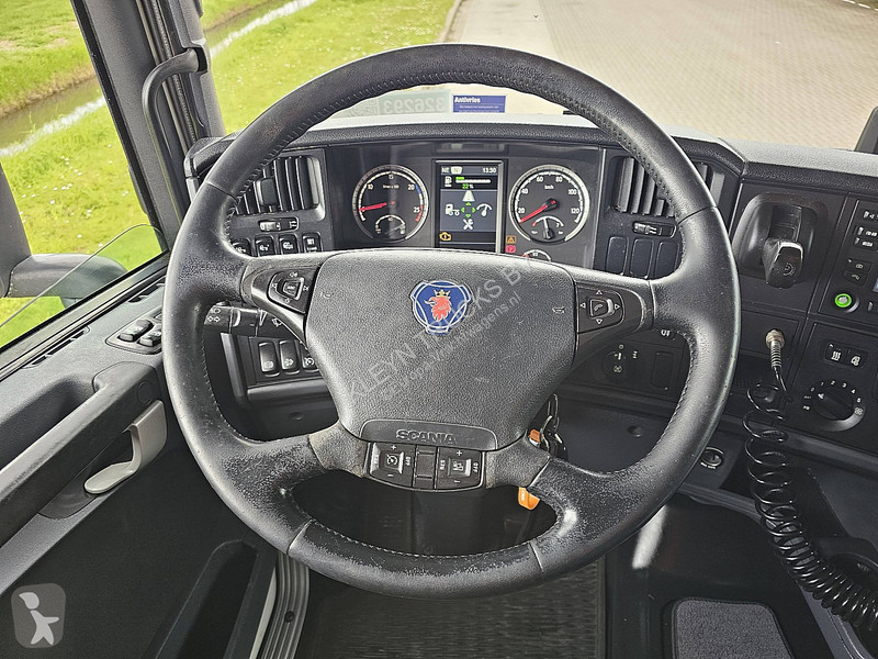 جرار Scania 410
