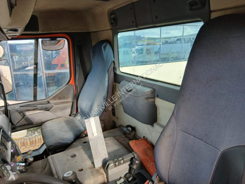 جرار Renault 420 DCI