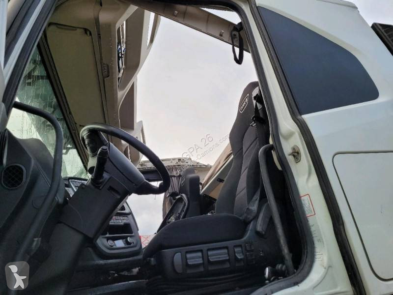 جرار Iveco