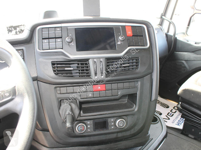 Iveco Stralis AS440S49T/P tractor unit