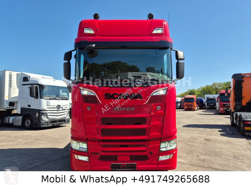 جرار Scania S650 V8 Highine B...