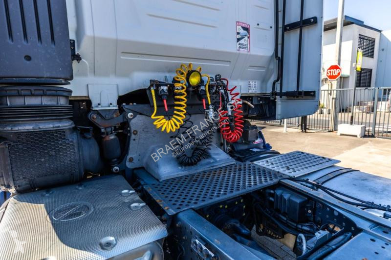 جرار Iveco  STRALIS 460
