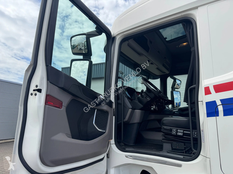 جرار Scania R580 V8 6x2 Boogie Full Air...