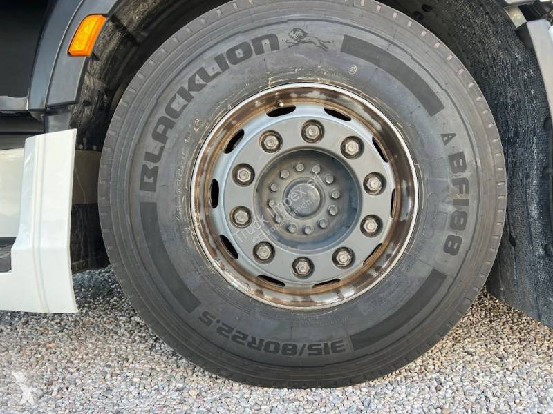 جرار Iveco