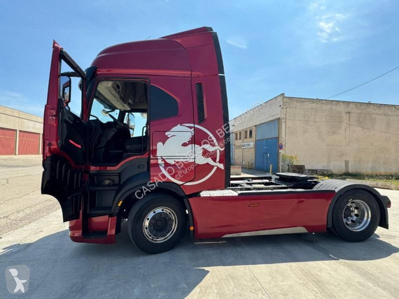 Traktor Iveco
