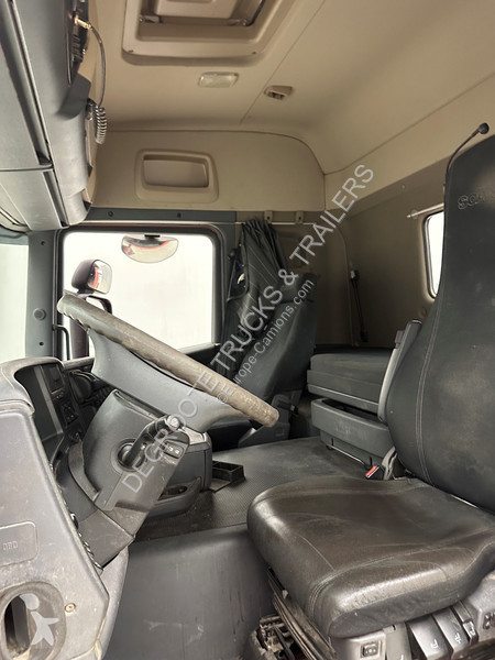جرار Scania 450