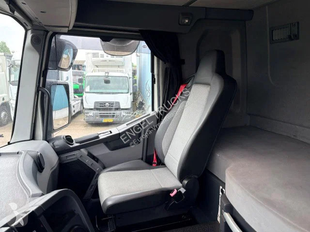 Trattore Stradale Renault T460 PROTECT...
