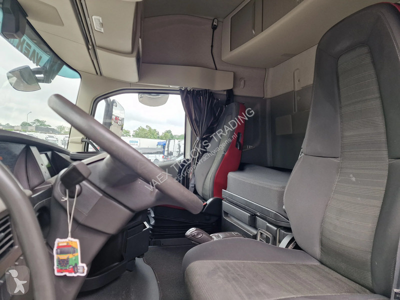 جرار Volvo 13460 Globetrotter 4x2 - Full...
