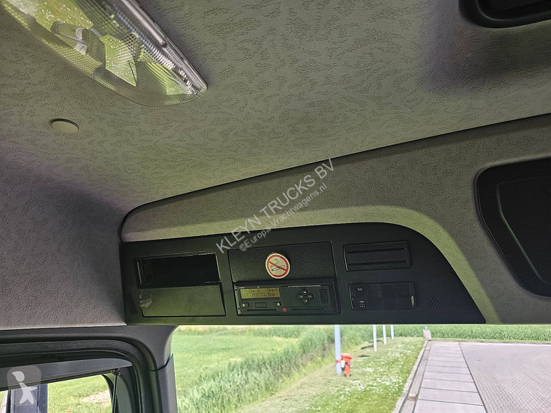 جرار Mercedes ACTROS 1945