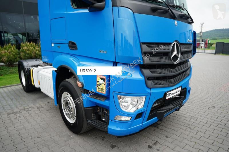 جرار Mercedes 1845