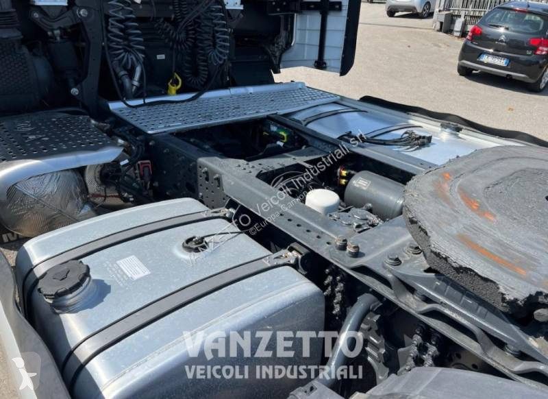 جرار Iveco