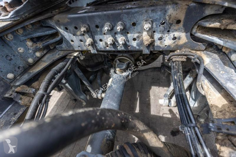 جرار Volvo GLOB 460+HYDR