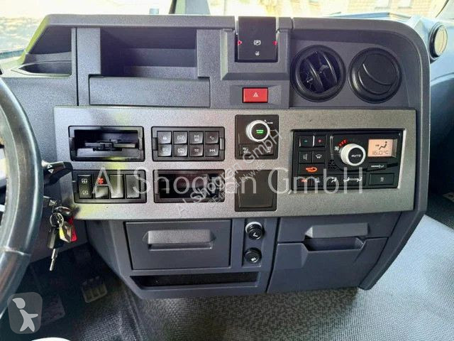 جرار Renault T460...