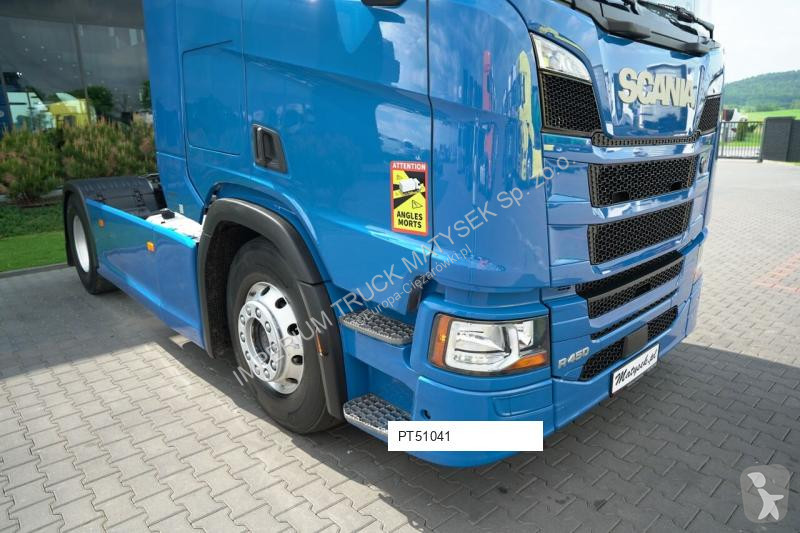 Влекач Scania