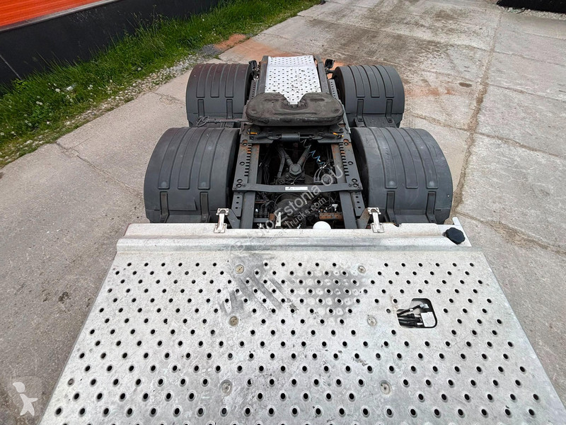 Traktor Volvo 6x4 GLOBE XL / RETARDER /...