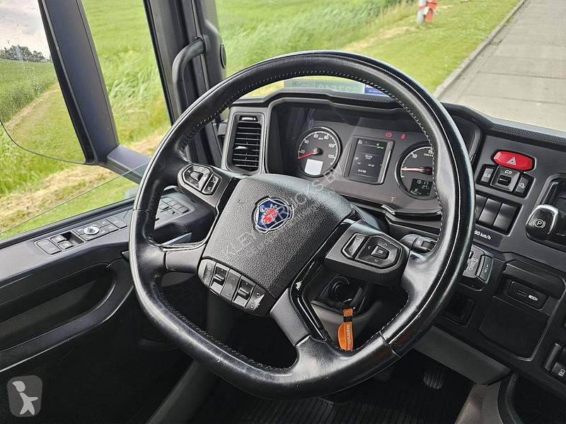 جرار Scania R460 RET. NIHT A/C SUPER