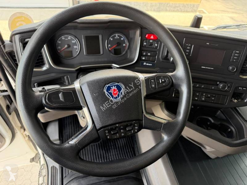 جرار Scania