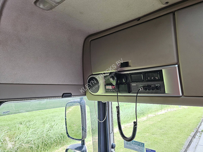 جرار DAF 530 6X2 FTR SPACECAB