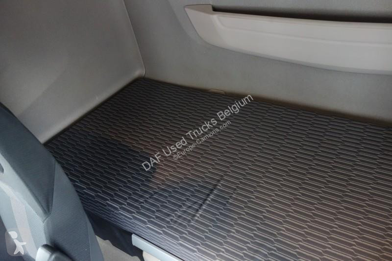 جرار DAF XG  FT 4X2