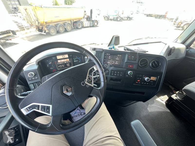 جرار Renault