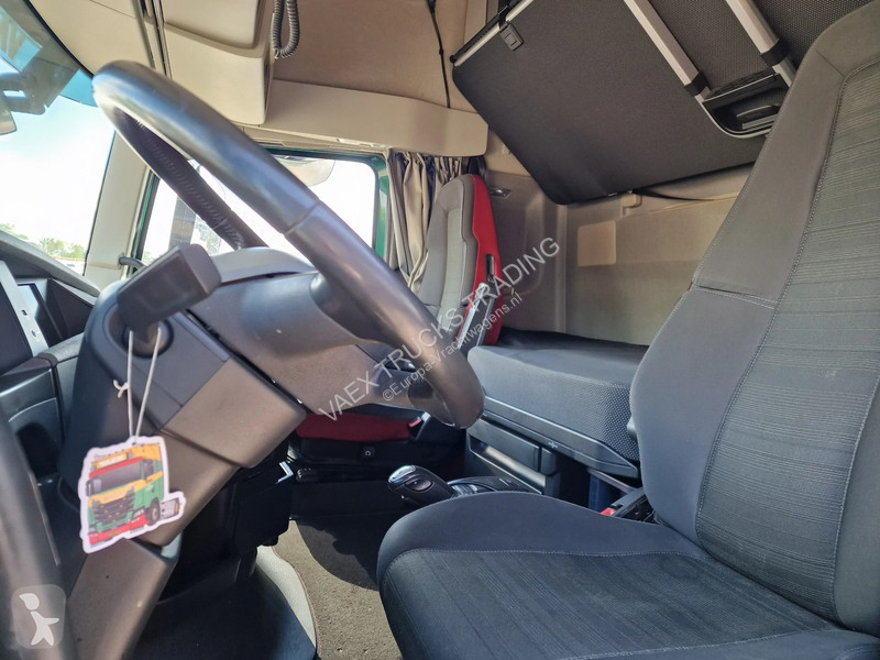 جرار Volvo 13460 Globetrotter 4x2 - ADR -...