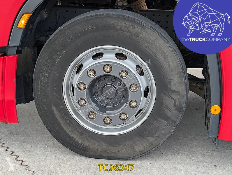 Iveco S-Way 490 tractor unit