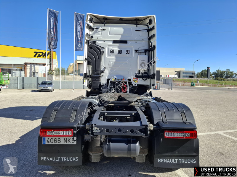 Cabeza tractora Renault
