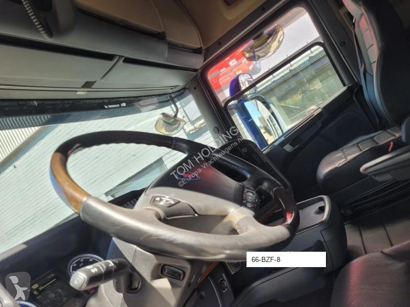 Trekker Scania R580 A4X2NB vollucht 6x ballons...