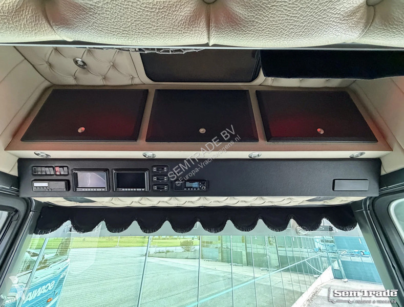 Trekker Scania S730 V8 NGS KING FU OPTIONS...