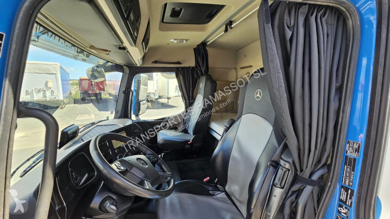 Mercedes Z2558 BLUTEC 6 tractor unit